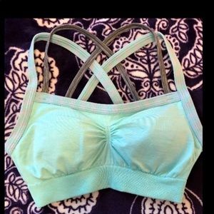 Calia by Carrie Underwood sports bra